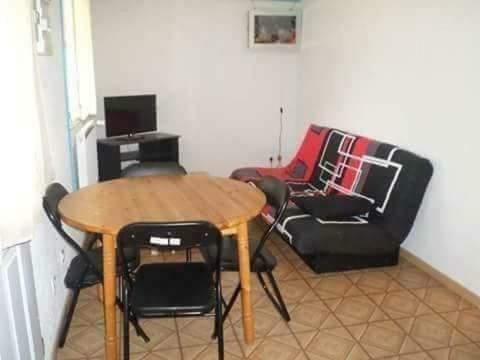 Gogo Location 1 Apartment Forest-Saint-Julien Exterior photo